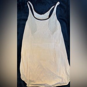 lululemon tank top loose fit